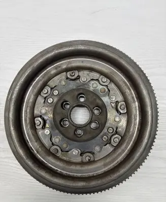 Volkswagen Golf V Dual mass flywheel 