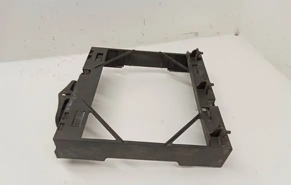 BMW 5 GT F07 Radiator mount bracket 7802662 7572543