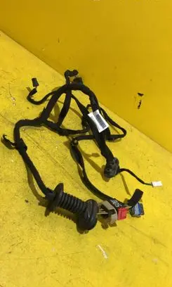 Peugeot 3008 I EUR ISO radio connector RZ1R3P5K10