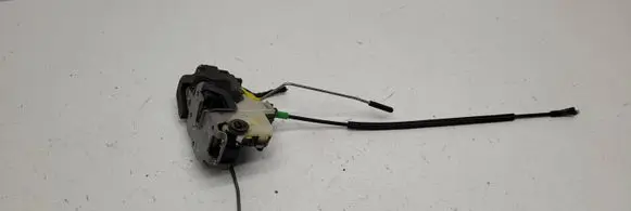 Opel Insignia A Front door lock 3023881