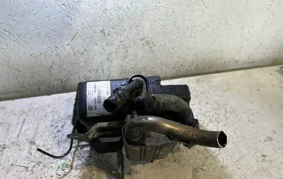 Volkswagen PASSAT B6 Auxiliary pre-heater (Webasto) 3C0815065B 9009102B 9008372C