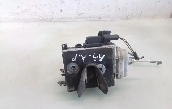 Audi A4 S4 B5 8D Front door lock