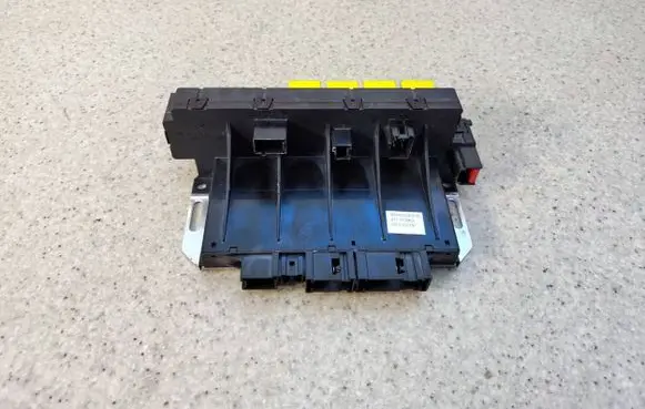 Mercedes-Benz SL R230 Fuse box set A2305450832