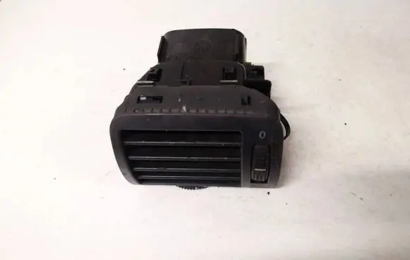 Volkswagen PASSAT B5.5 Dash center air vent grill 3b0819703