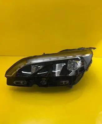 Peugeot 3008 II Headlight/headlamp 9837759780