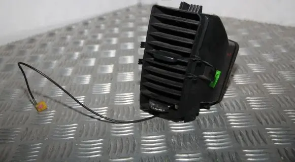 Mercedes-Benz Sprinter W906 Dashboard side air vent grill/cover trim A9068300154 9068300154