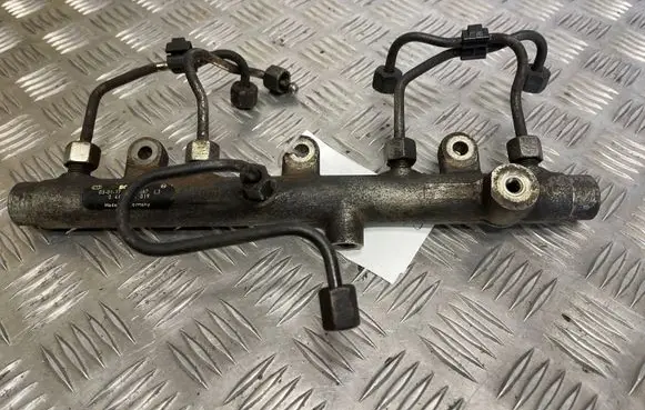 Peugeot 406 Fuel main line pipe 0445214019