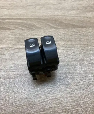 Renault Megane I Electric window control switch
