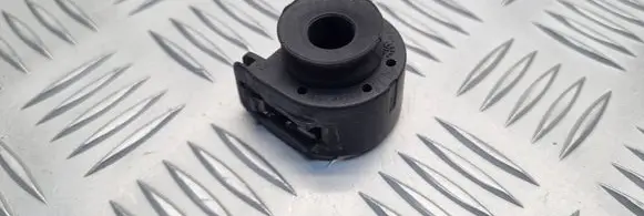 Citroen C5 Radiator mount bracket 9639048580