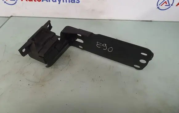 BMW 3 E90 E91 Radiator mount bracket 7117811 51647117811