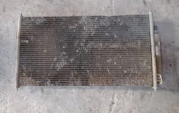 Nissan X-Trail T30 A/C cooling radiator (condenser)