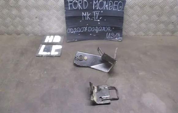 Ford Mondeo MK IV Manufacturer badge logo/emblem 