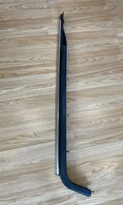 Chrysler Grand Voyager V Rear side glass trim 6917A