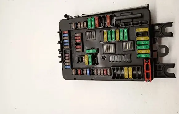 BMW X5 F15 Fuse module 6819651
