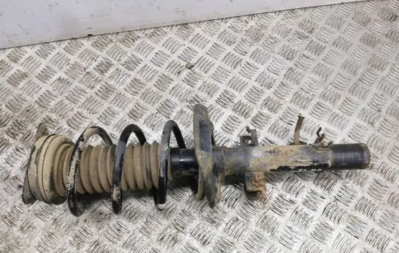 Nissan X-Trail T32 Front shock absorber/damper