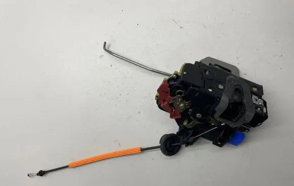 Audi A8 S8 D3 4E Front door lock 4e1837016b