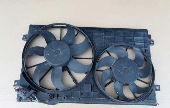 Audi A3 S3 8P Electric radiator cooling fan 1K0121207