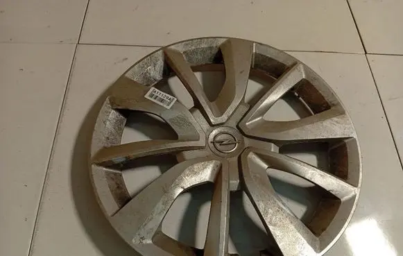 Opel Antara R16 wheel hub/cap/trim 9834872480