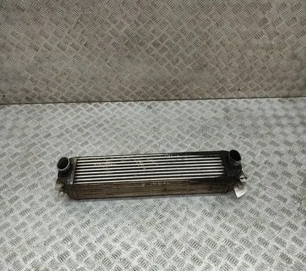 Land Rover Discovery 3 - LR3 Intercooler radiator 5H2Z9L440AA