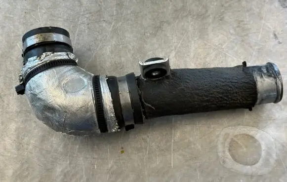 Hyundai Santa Fe Intercooler hose/pipe