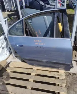 Peugeot 607 Rear door