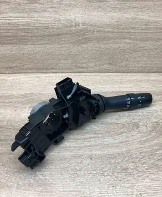 Toyota Auris 150 Indicator stalk 173832 0233017F249 G28