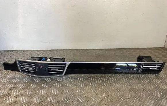 Mercedes-Benz E W212 Dashboard center trim panel A2128302554 A212680XX71