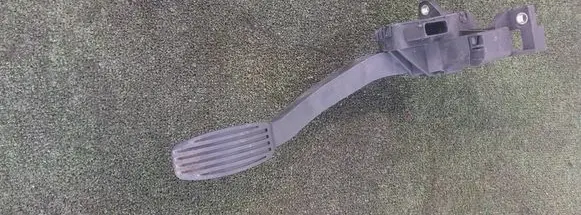 Iveco Daily 6th gen Accelerator throttle pedal 5801333490