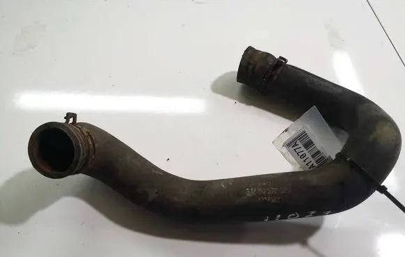 Opel Astra F Engine coolant pipe/hose 90570080