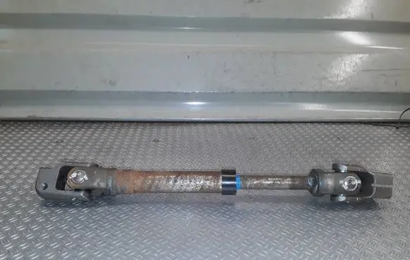 Hyundai i30 Steering column universal joint 