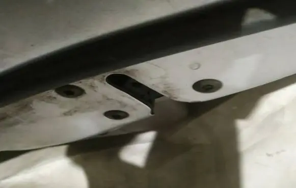Hyundai Sonata Front door lock