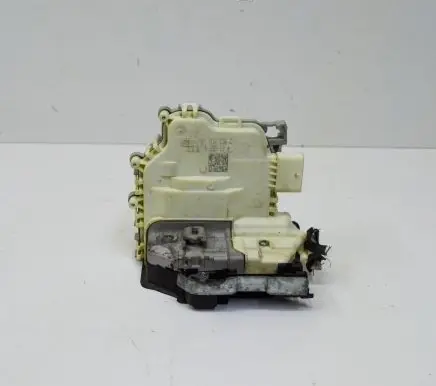 Audi A4 S4 B9 8W Front door lock 8X1837016C