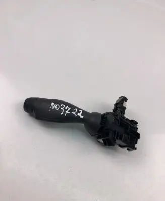 Volvo S90, V90 Indicator stalk 31674102