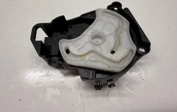 BMW 2 F45 Air flap motor/actuator CZ017660546