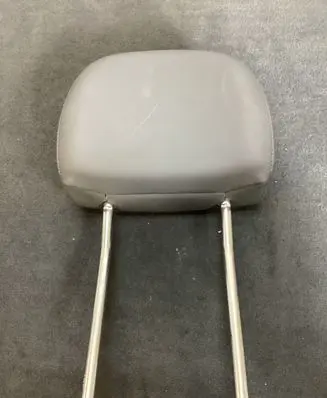 Audi e-tron Front seat headrest 