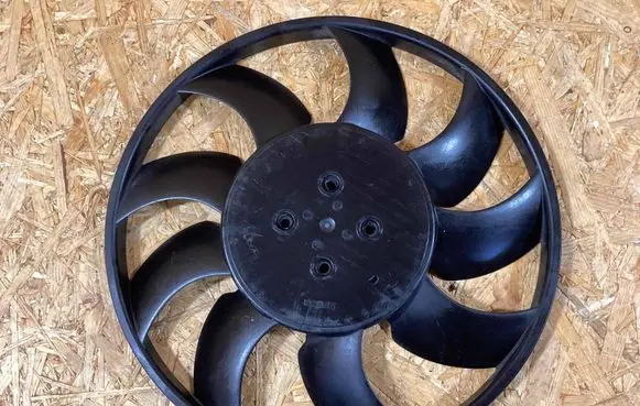 Porsche Macan (95B) Electric radiator cooling fan 95b959455a