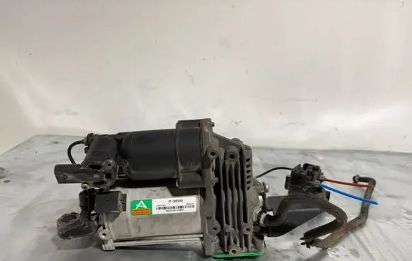 BMW 5 E60 E61 Air suspension compressor/pump 