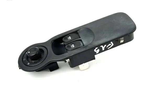 Renault Modus Electric window control switch 8200277630 530717