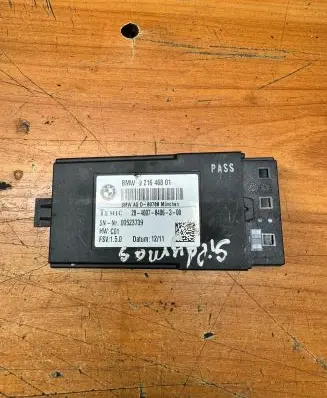BMW 5 E60 E61 Seat heating relay 9216468 00523739 2840078406300