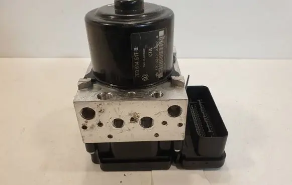 Volkswagen Transporter - Caravelle T5 ABS Pump 7E0907379F 7E0614517B