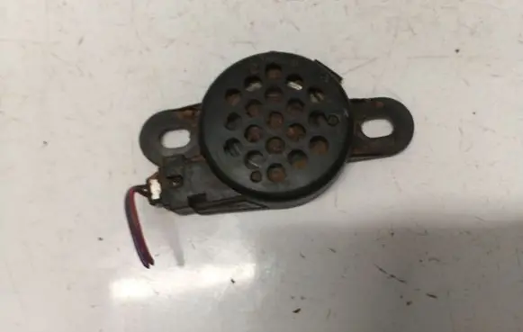 Audi Q3 8U Front door speaker 8E0919279