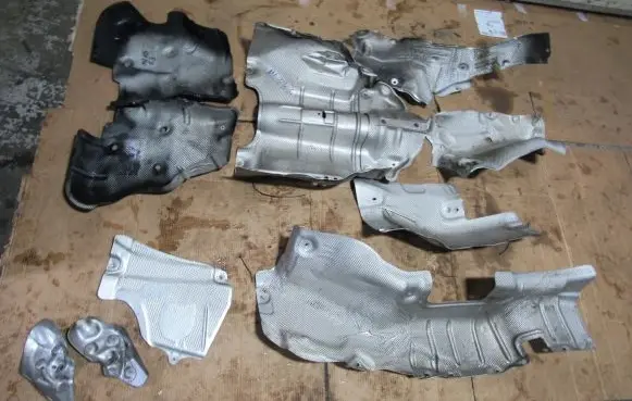 Mercedes-Benz ML AMG W164 Exhaust heat shield A164682027 A1646822271