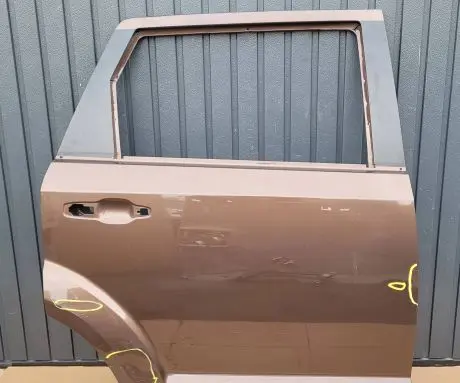 Fiat Freemont Rear door