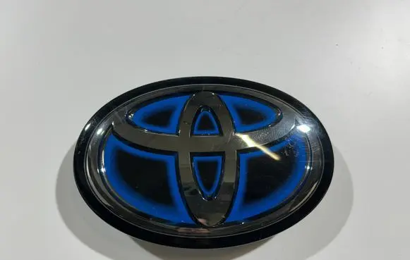 Toyota C-HR I Manufacturer badge logo/emblem 90975A2013 KKK828