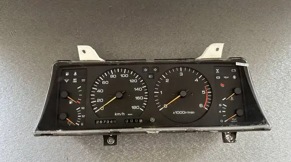 Nissan Patrol Y60 Speedometer (instrument cluster) 2482033J18 2481232J00 2481304J00
