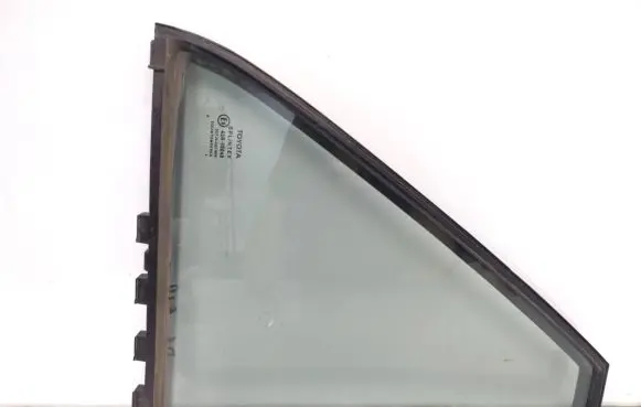Toyota Avensis T250 Rear vent window glass 43R00048 DOT24AS2M68 6818805050