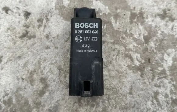 Chrysler Grand Voyager V Glow plug pre-heat relay 0281003040