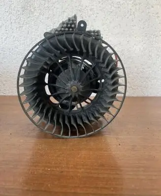Mercedes-Benz C W202 Air conditioning (A/C) fan (condenser) 2028207310 E977