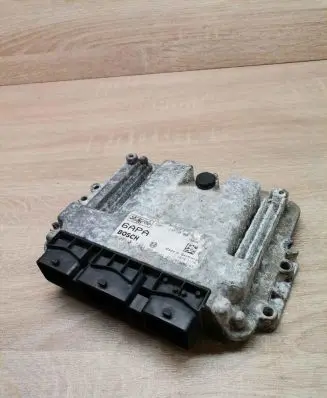 Mazda 3 I Engine control unit/module ECU 3m6112a650aa 0281011534