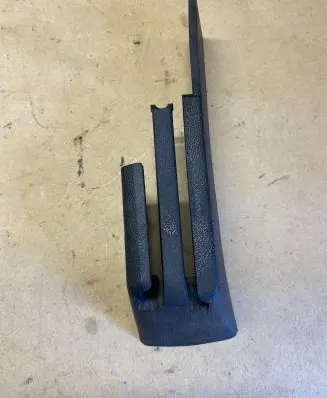 Audi Q7 4L Front passenger seat rail trim 7L0881097A